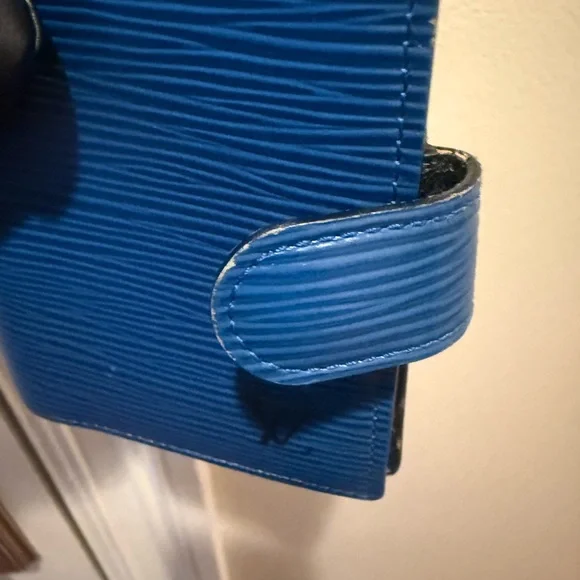 Louis Vuitton Royal Blue Epi Leather Wallet - Picture 3 of 9